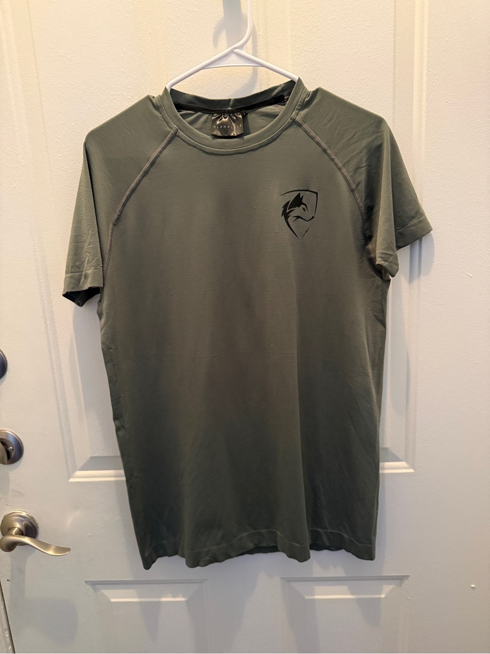 Alphalete Men’s Olive Green Performance Athletic Gym T-Shirt Size Large